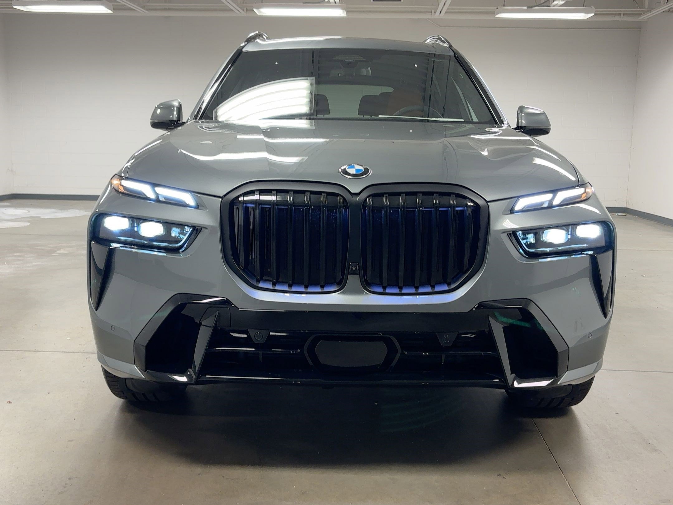 New 2026 BMW X7 xDrive40i w/ M Sport Package image 3