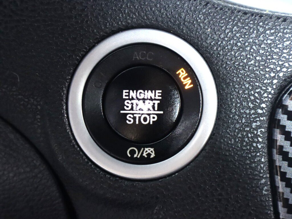 Used 2019 Dodge Charger SXT RWD image 21