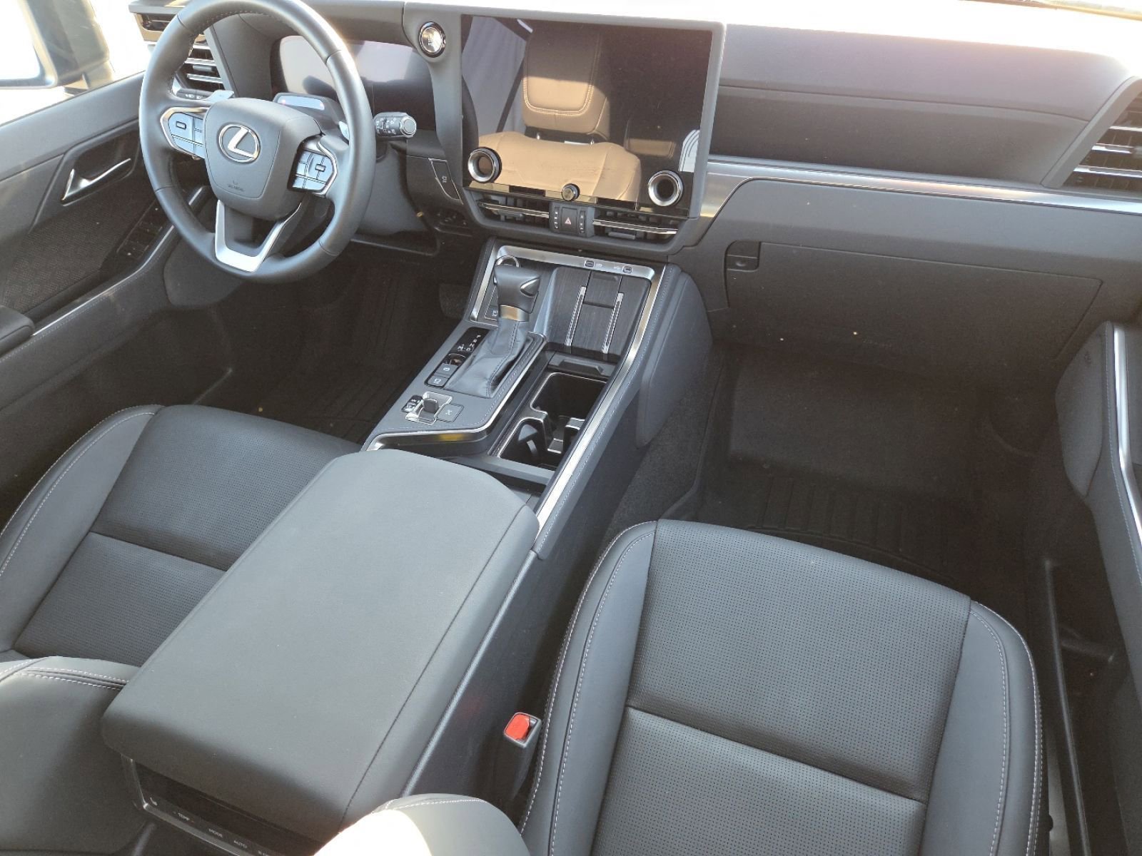 Used 2025 Lexus GX 550 image 31