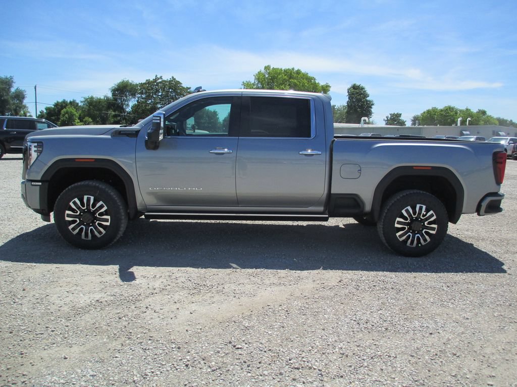 New 2026 GMC Sierra 2500 Denali Ultimate AWD/4WD image 10
