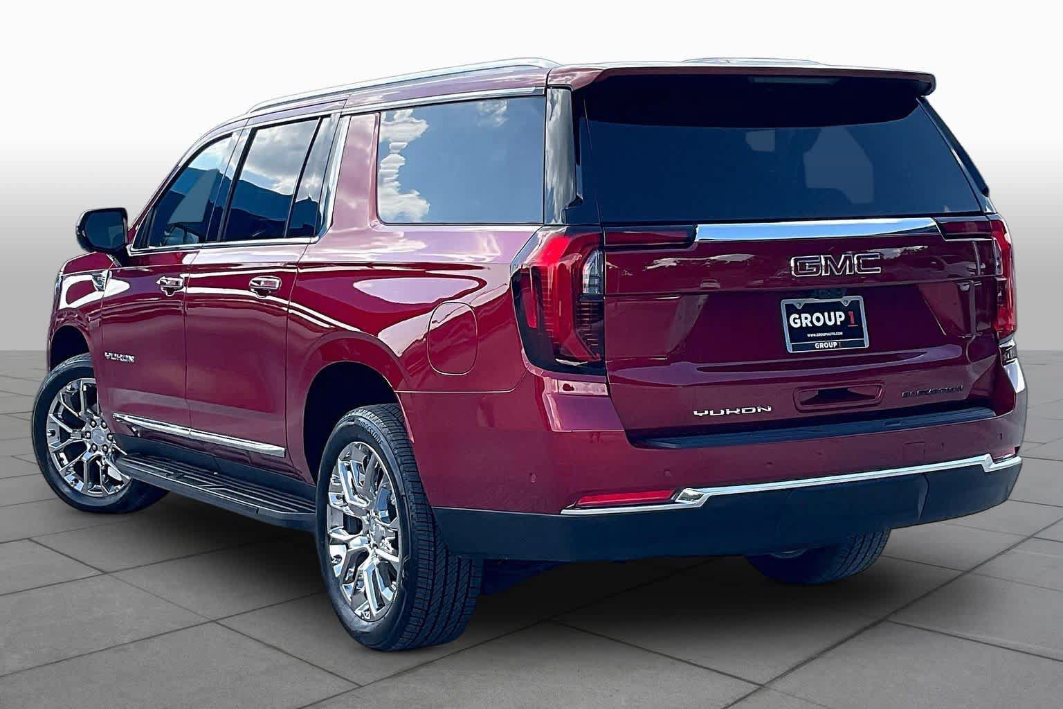 Used 2026 GMC Yukon XL Elevation w/ Elevation Premium Package RWD image 12