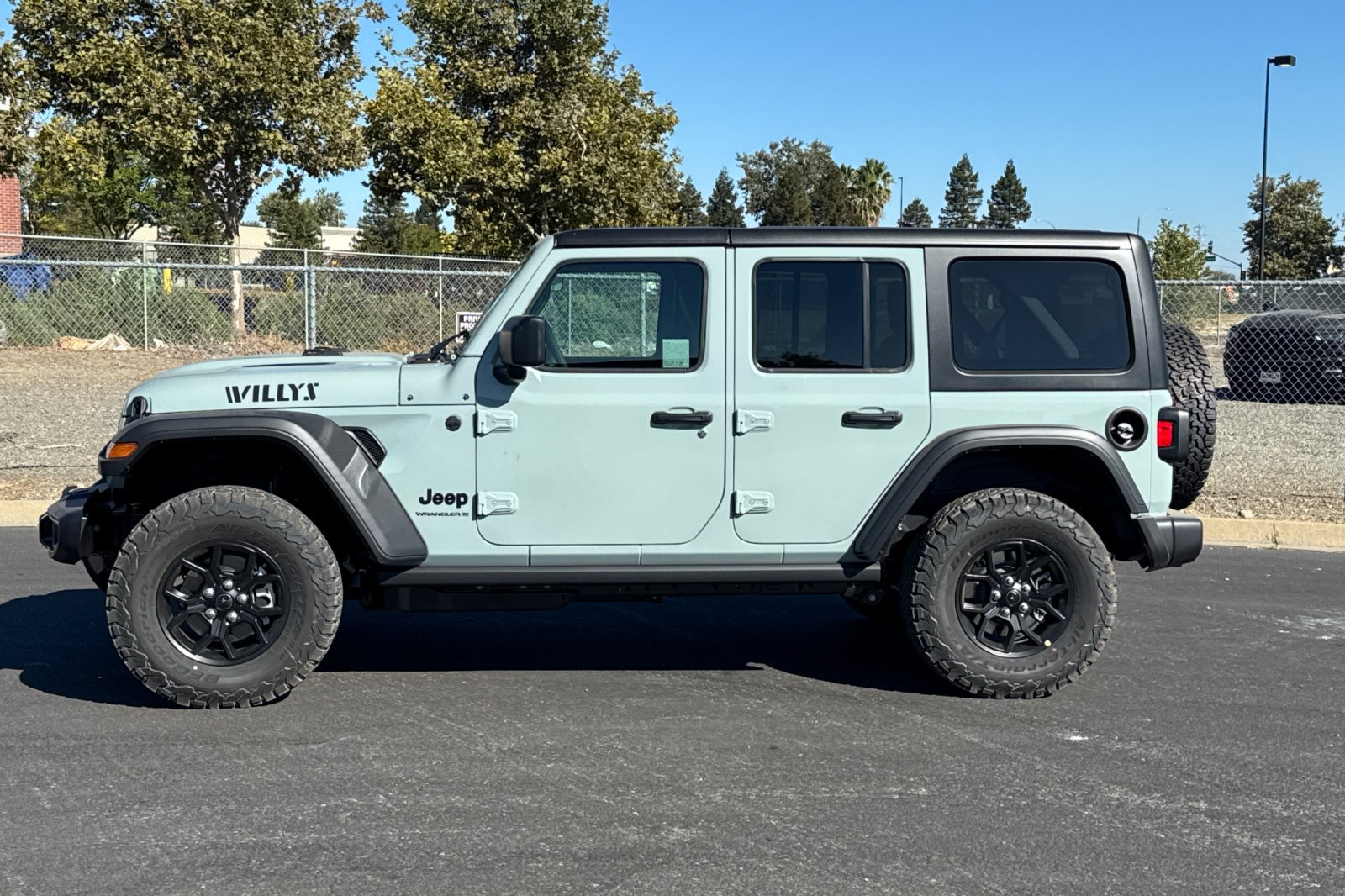 New 2026 Jeep Wrangler Unlimited Sport AWD/4WD image 6