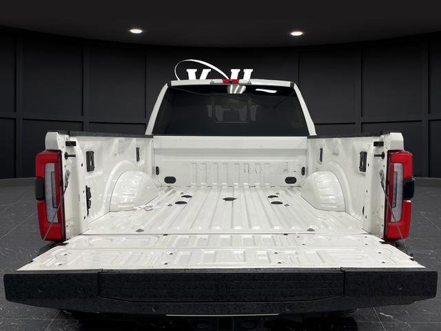 Used 2023 Ford F350 Platinum w/ Tremor Off-Road Package AWD/4WD image 25