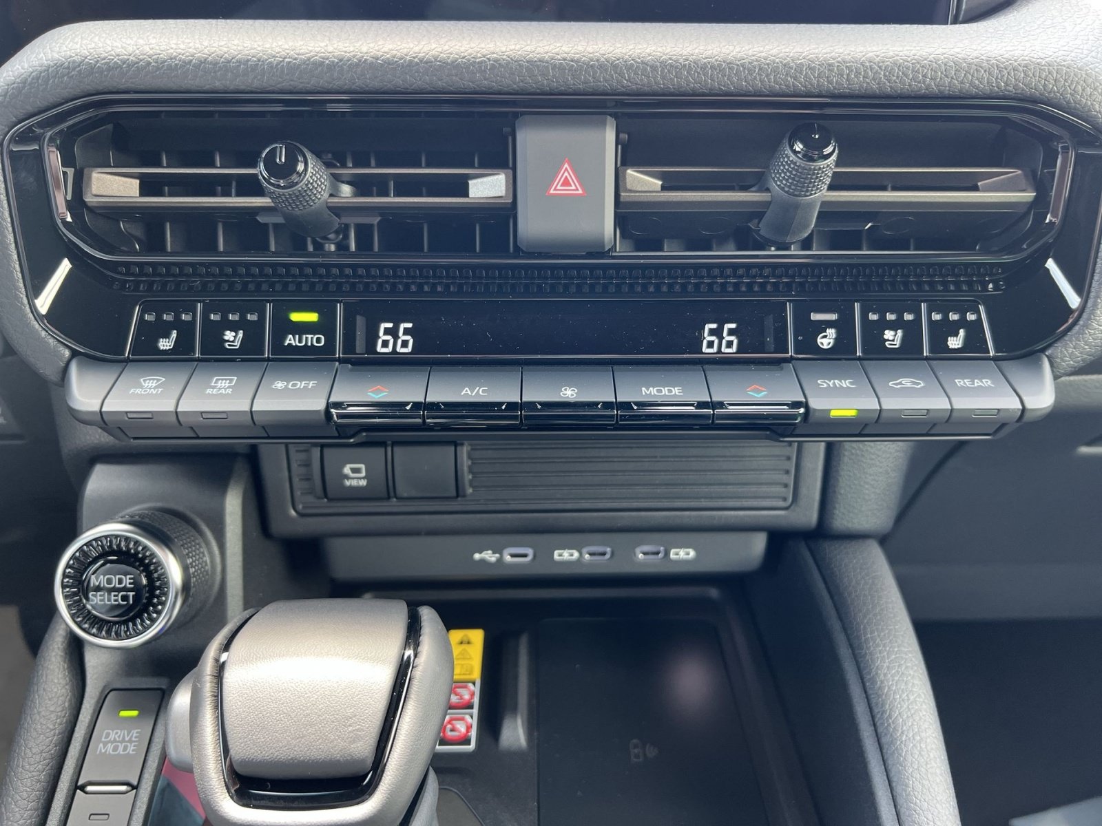 New 2027 Toyota Land Cruiser w/ Premium Package AWD/4WD image 21