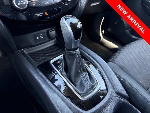 Used 2020 Nissan Rogue SV image 27