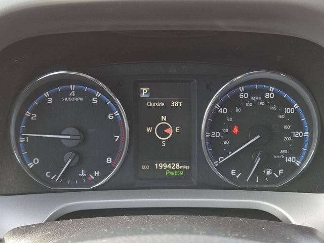 Used 2017 Toyota RAV4 Limited image 34