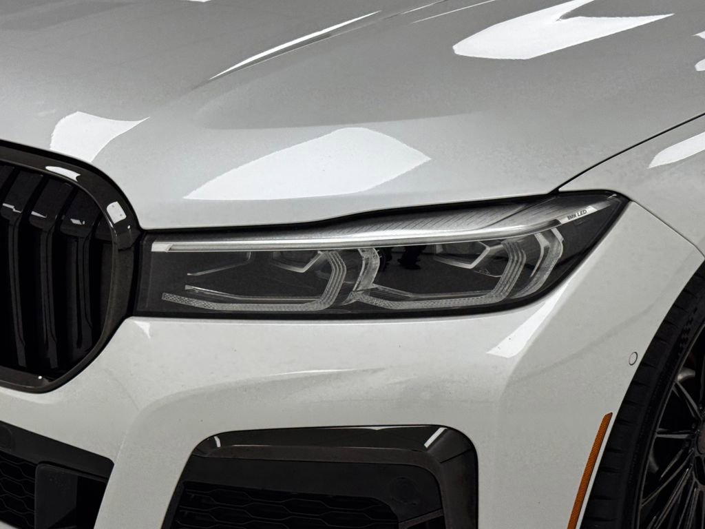 Used 2022 BMW 750i xDrive w/ Autobahn Package image 37