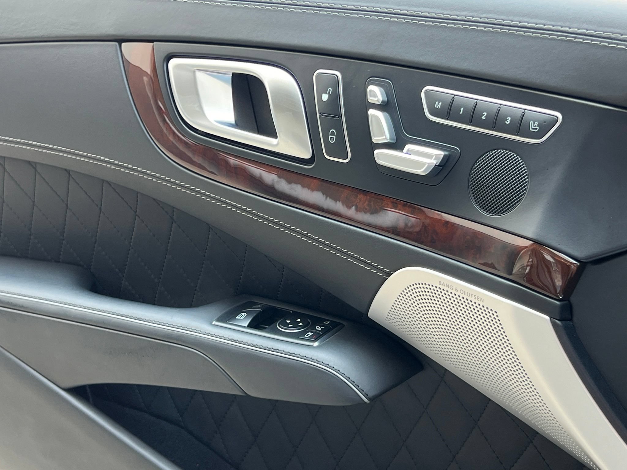 Used 2015 Mercedes-Benz SL 65 AMG image 32