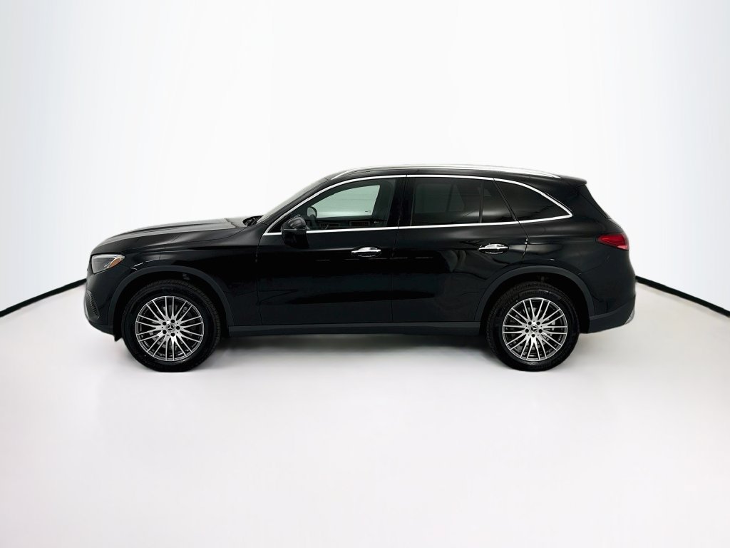 Certified 2026 Mercedes-Benz GLC 300 image 8