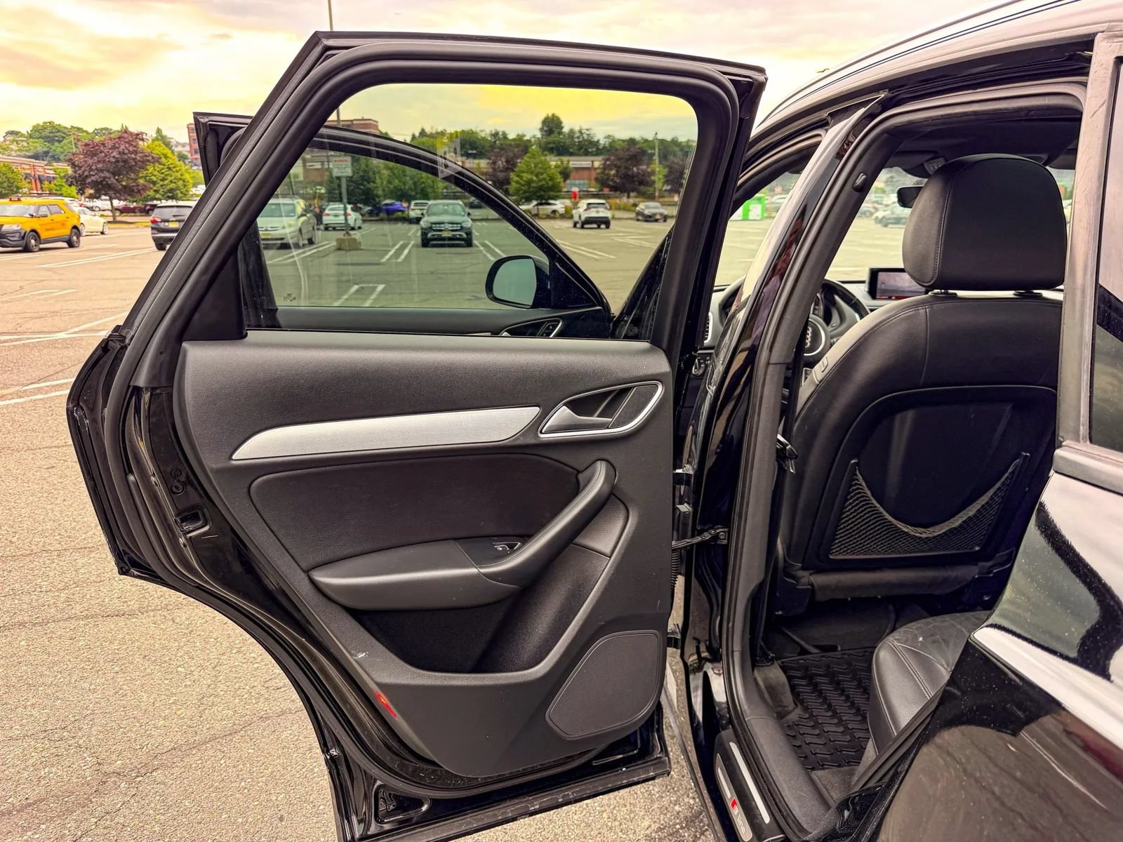 Used 2018 Audi Q3 2.0T Premium w/ Convenience Package AWD/4WD image 13