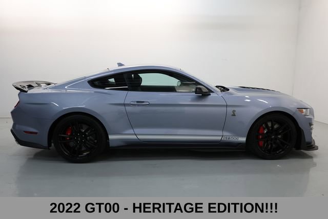 Used 2022 Ford Mustang Shelby GT500 w/ Technology Package RWD image 4