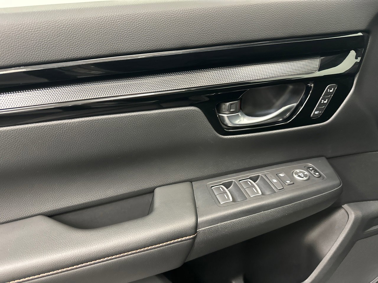 Used 2023 Honda CR-V Sport Touring image 37