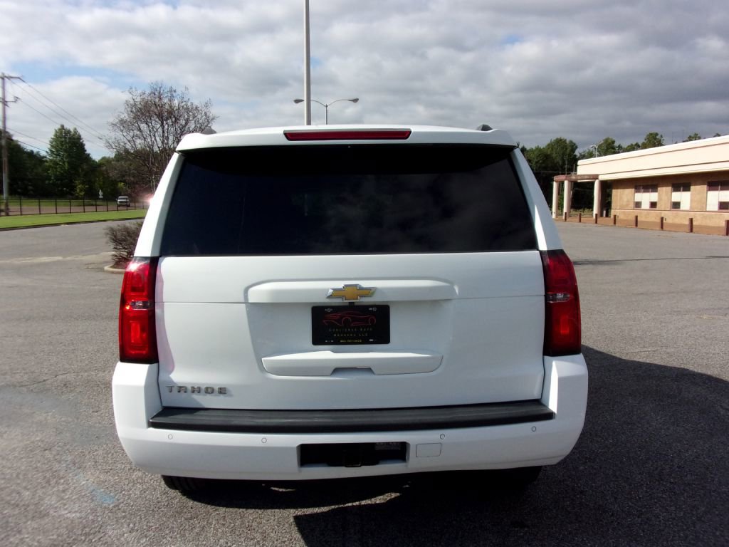 Used 2017 Chevrolet Tahoe LT image 3