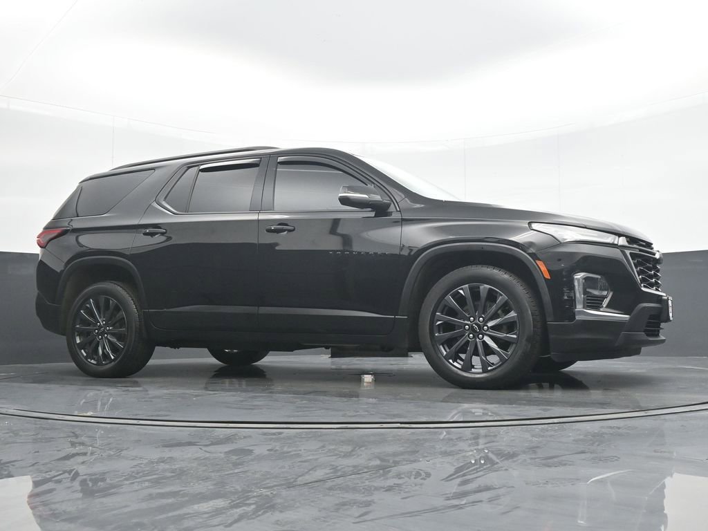 Used 2023 Chevrolet Traverse RS image 33