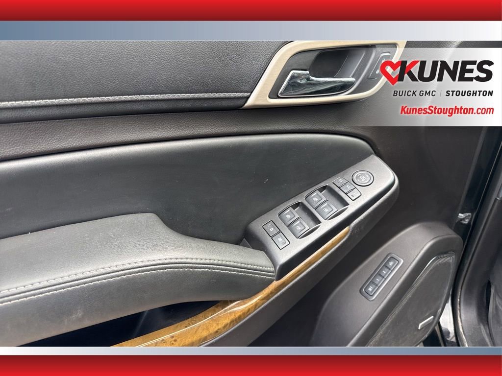 Used 2016 GMC Yukon Denali w/ Open Road Package AWD/4WD image 21