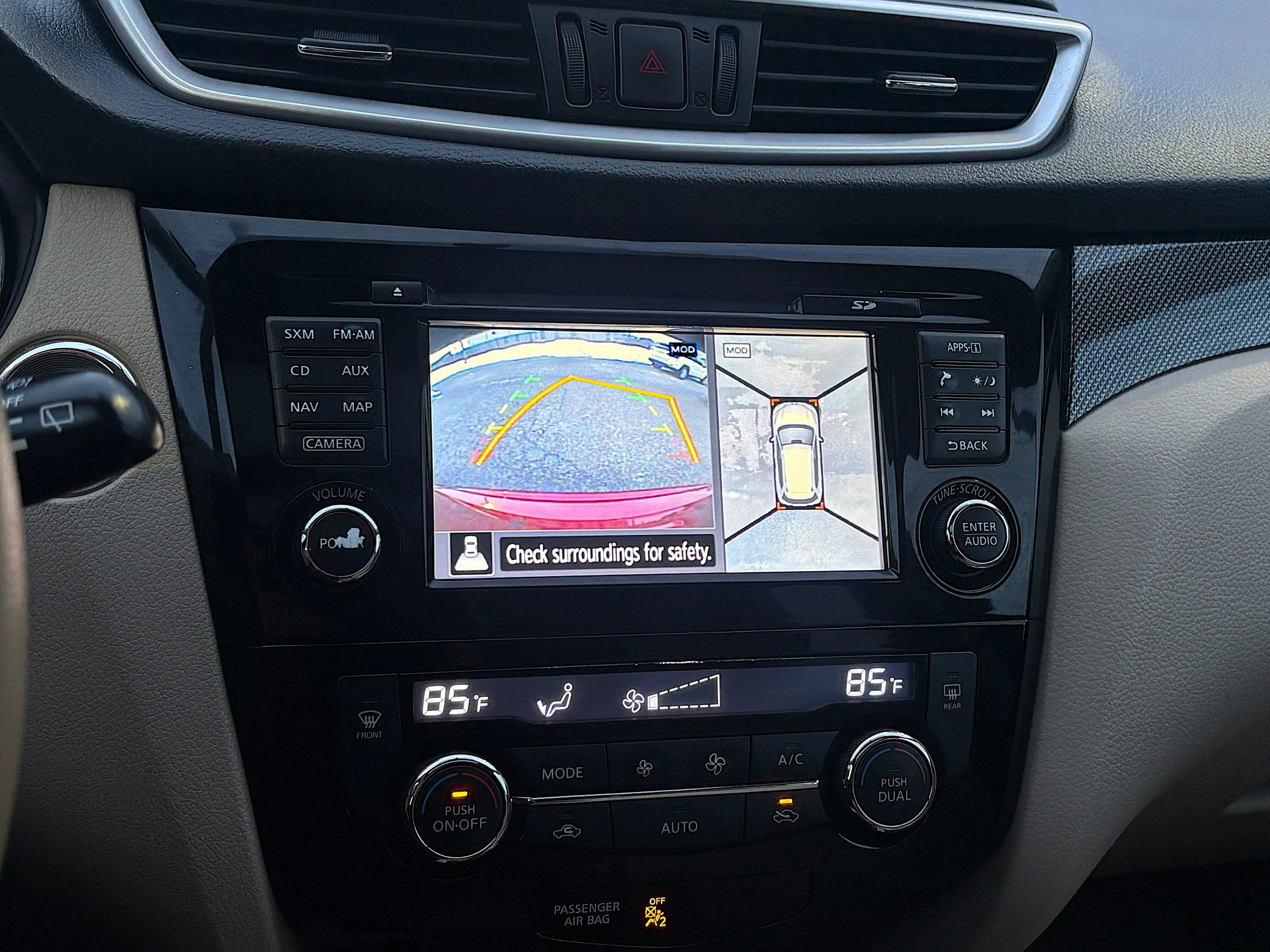 Used 2015 Nissan Rogue SL w/ SL Premium Package image 35