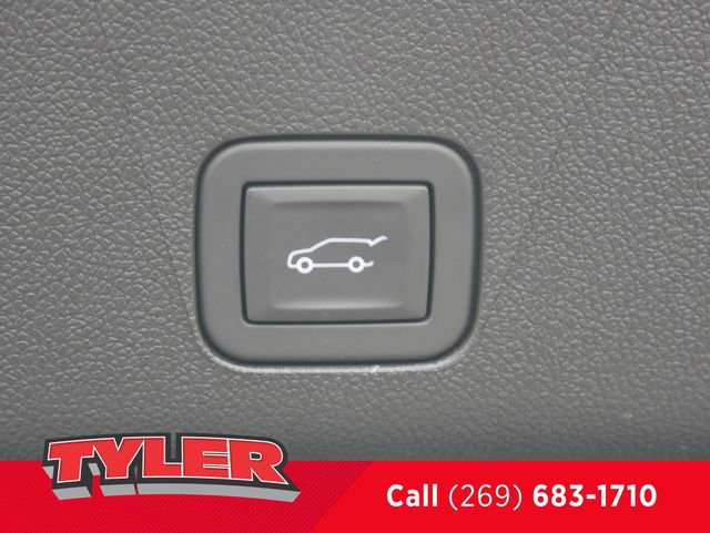 New 2026 Chevrolet Tahoe Premier w/ Sun And Tow Package AWD/4WD image 18