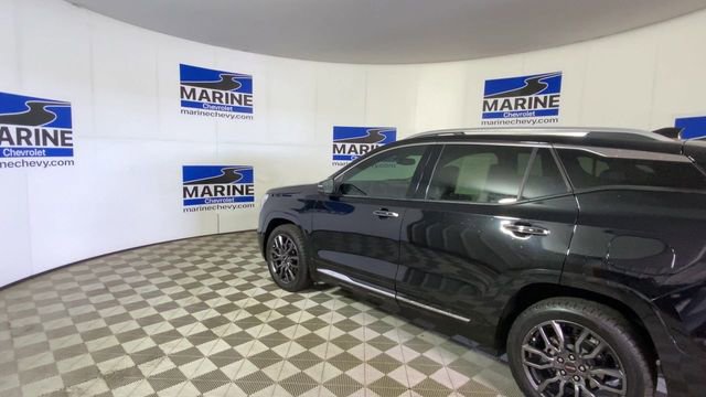 Certified 2022 GMC Terrain Denali w/ Black Diamond Edition image 8