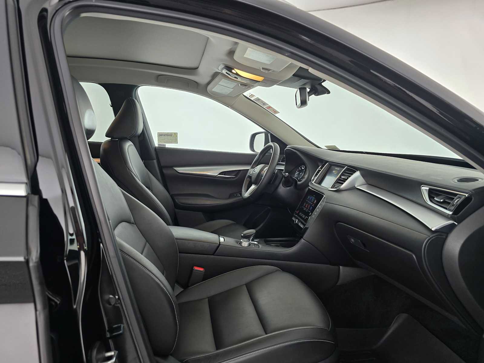 Used 2020 INFINITI QX50 Luxe image 10