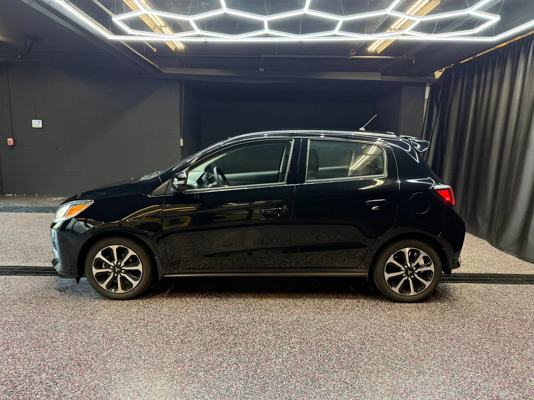 Used 2024 Mitsubishi Mirage SE FWD image 6
