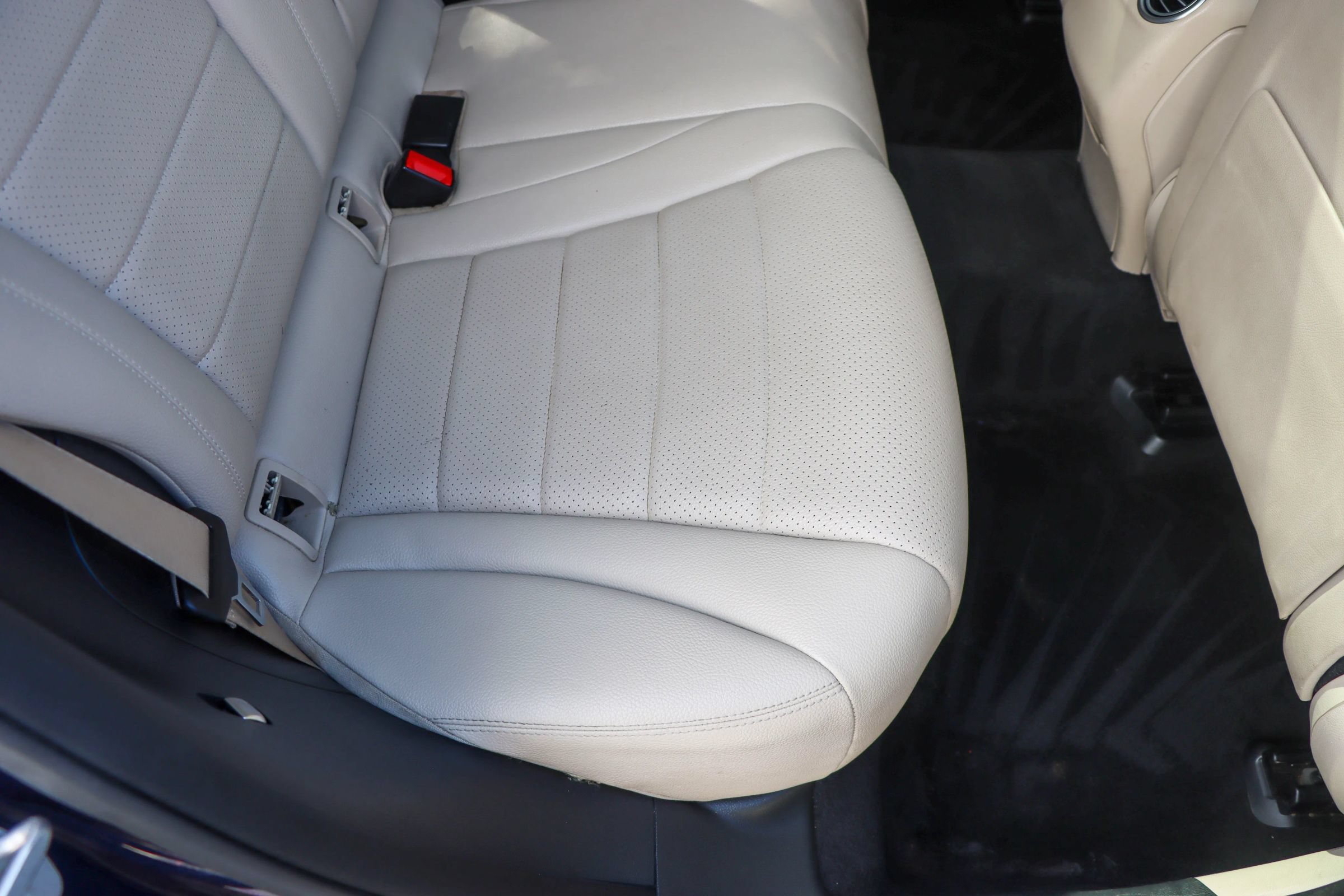 Used 2016 Mercedes-Benz GLC 300 w/ Multimedia Package image 20