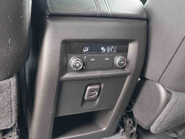 Used 2023 Chevrolet Traverse LT AWD/4WD image 20
