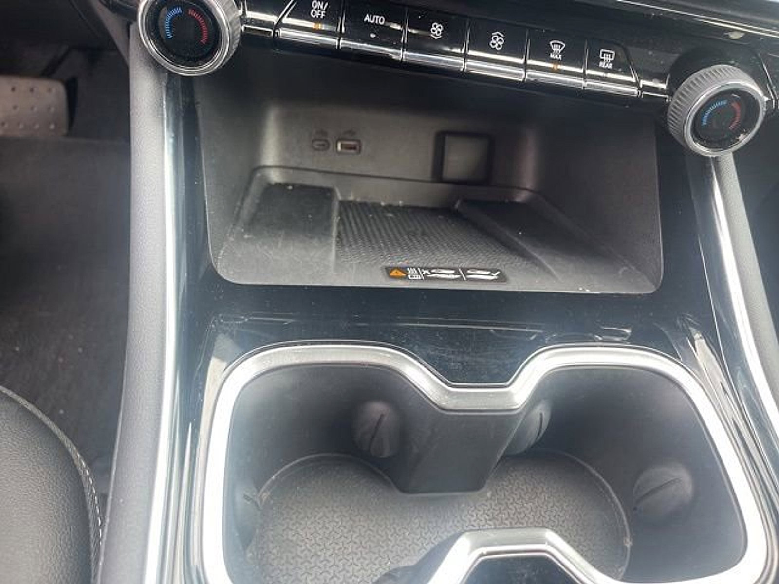 Certified 2025 Chevrolet Traverse LT image 10