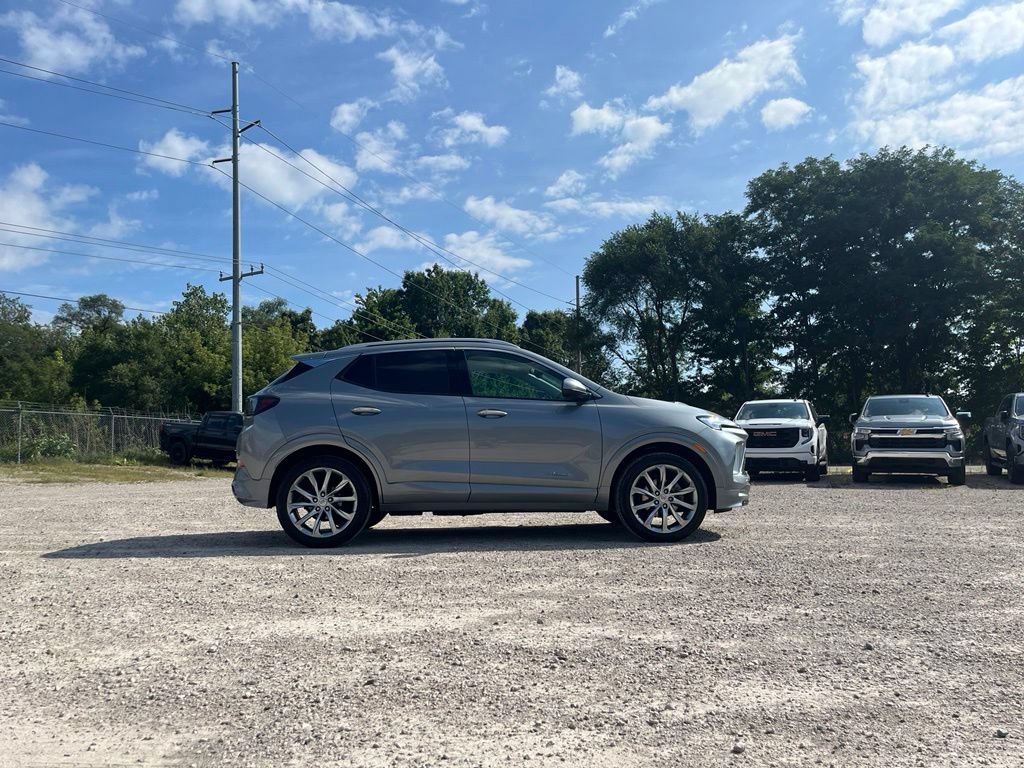 Used 2024 Buick Encore GX Avenir w/ Avenir Convenience Package AWD/4WD image 6