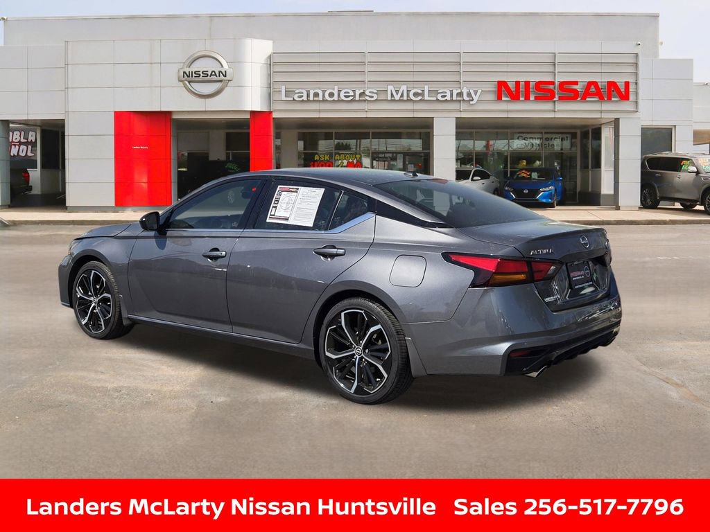 Used 2025 Nissan Altima 2.5 SR w/ SR Premium Package image 6