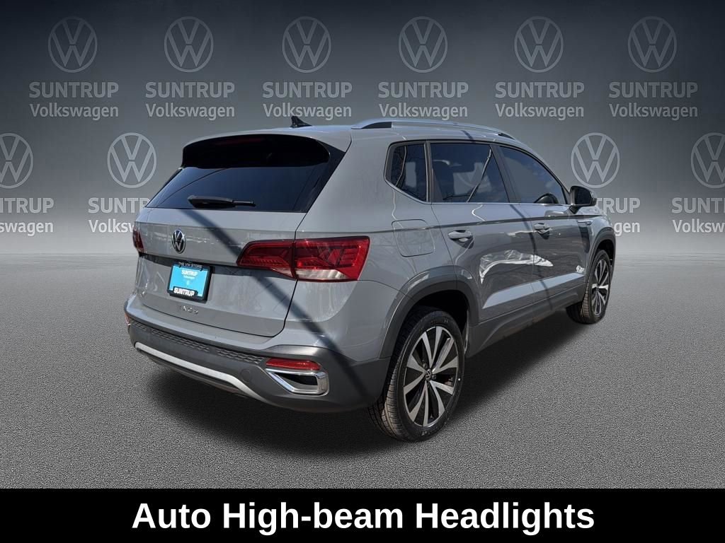 Used 2023 Volkswagen Taos SE image 11