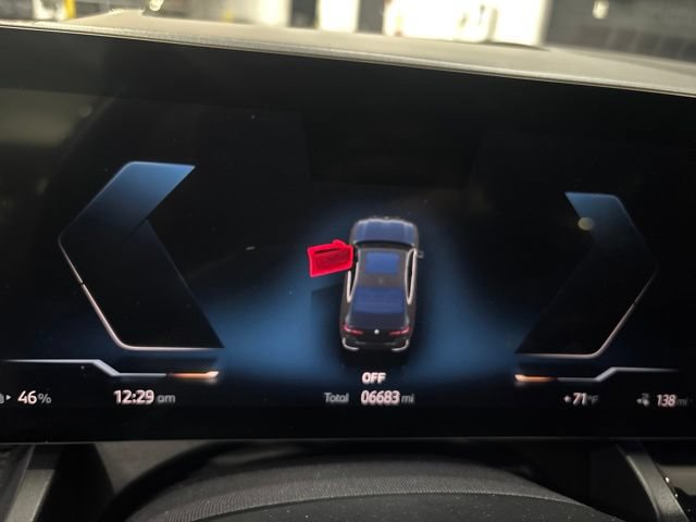 Used 2024 BMW i5 eDrive40i w/ Premium Package RWD image 32