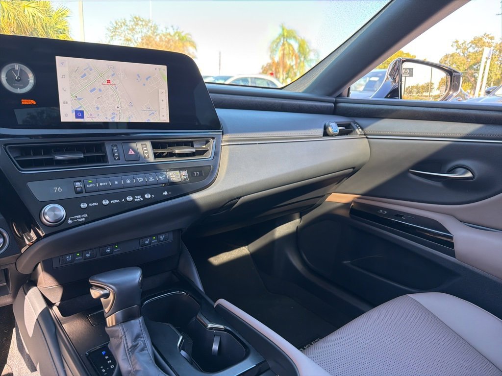 Used 2024 Lexus ES 350 w/ Premium Package image 26