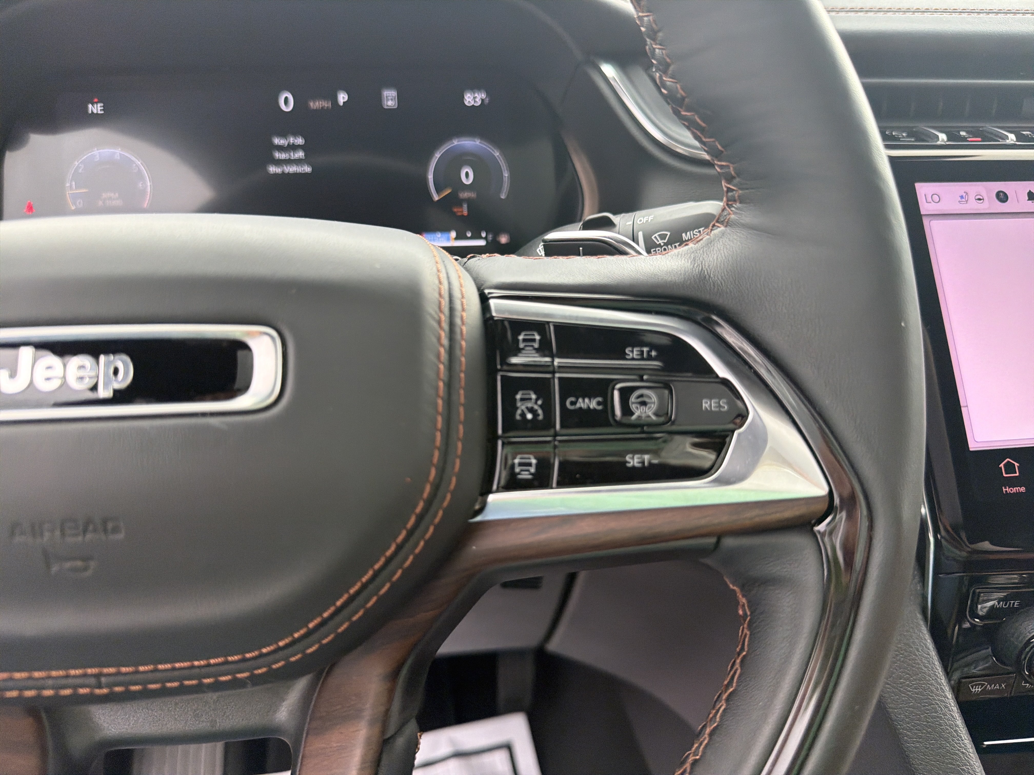 Certified 2025 Jeep Grand Cherokee Summit w/ Luxury Tech Group V AWD/4WD image 27