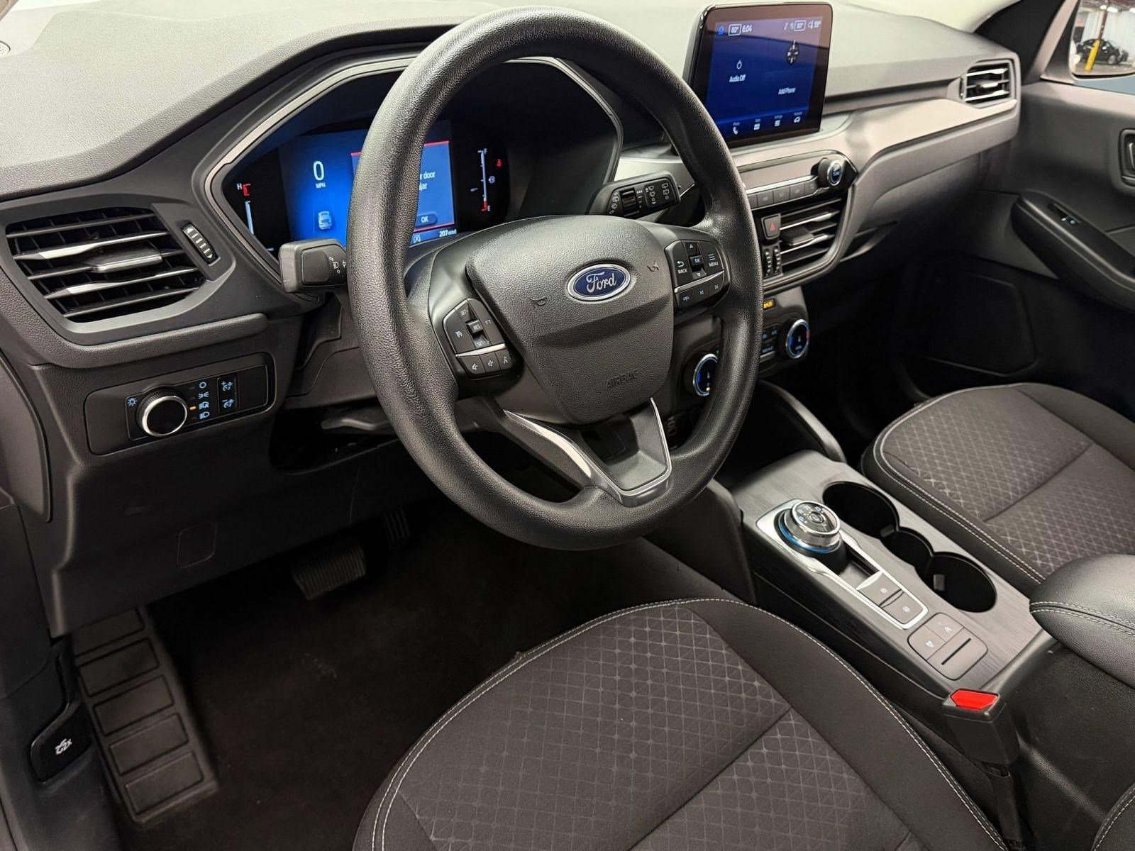 Used 2025 Ford Escape Active image 3