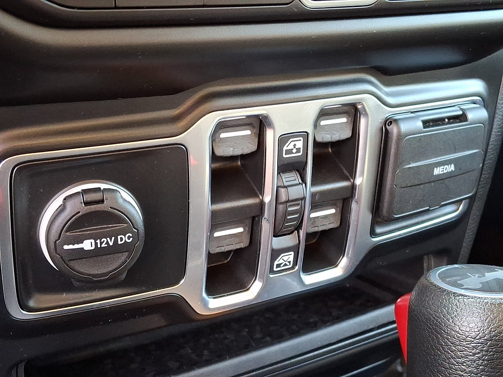 Used 2022 Jeep Wrangler Unlimited Sport AWD/4WD image 18