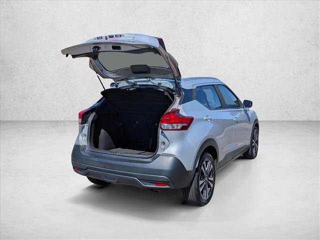 Used 2019 Nissan Kicks SV FWD image 5