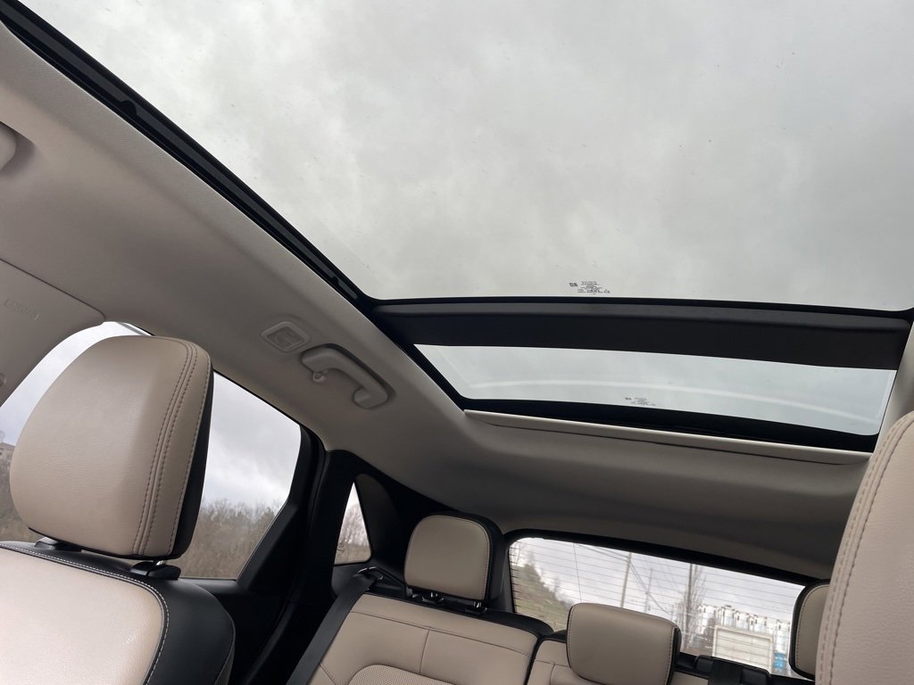 Used 2021 Ford Escape SEL image 22