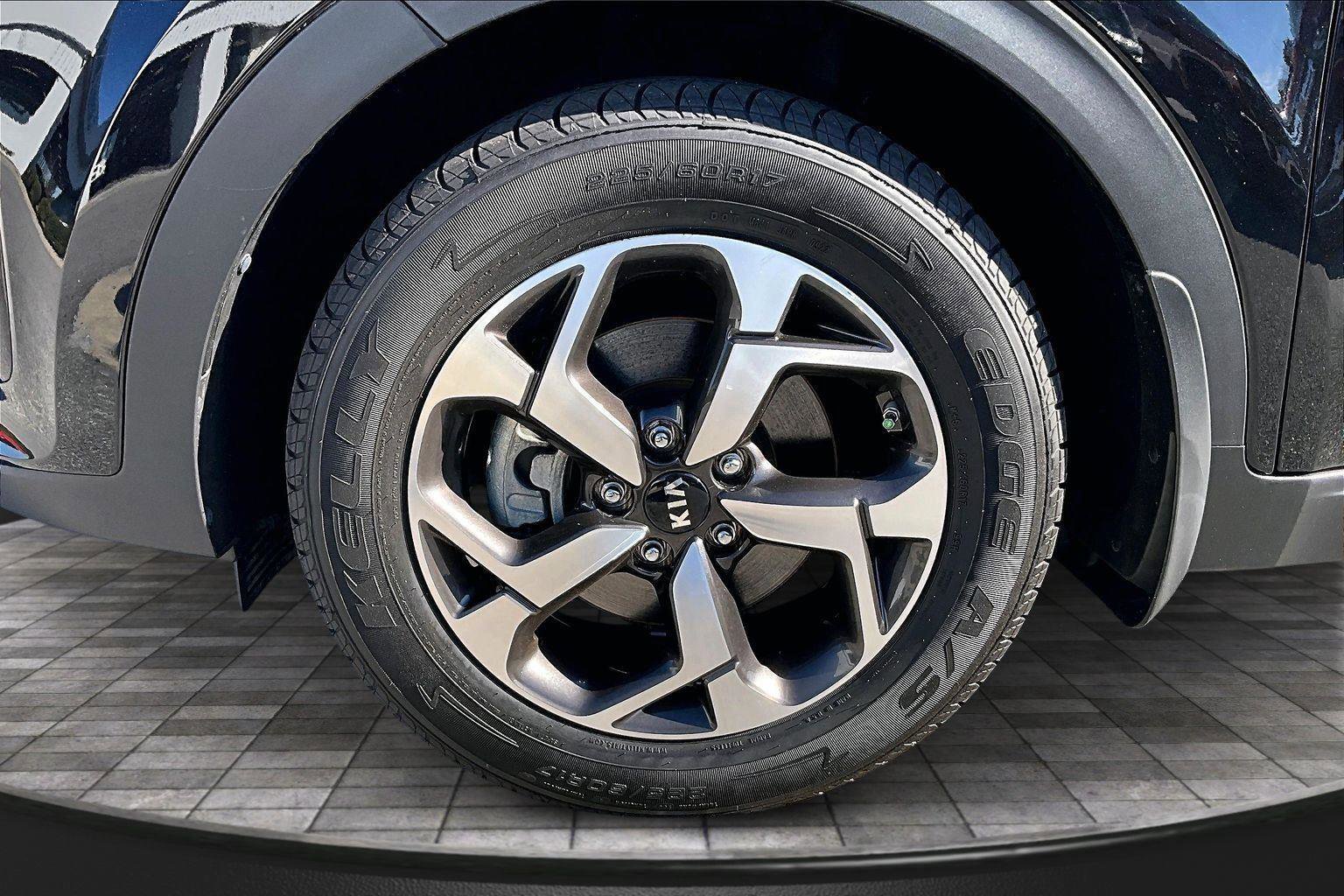 Used 2020 Kia Sportage LX image 22