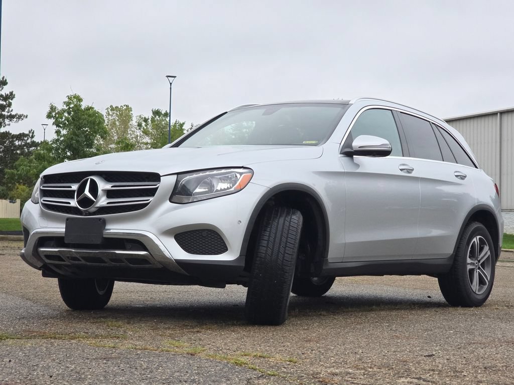 Used 2019 Mercedes-Benz GLC 300 4MATIC image 11