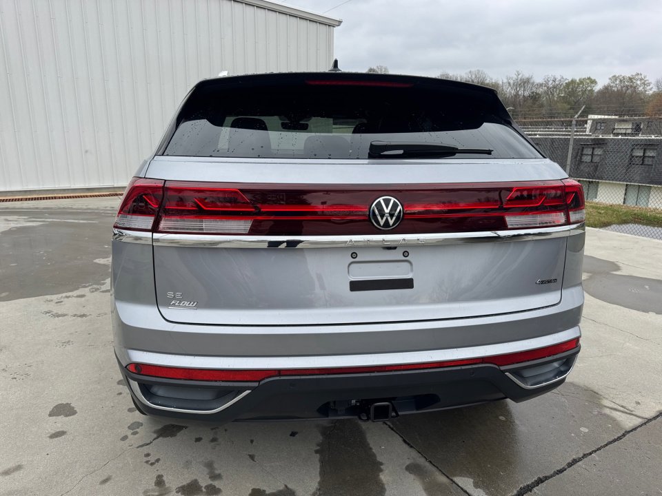 New 2025 Volkswagen Atlas Cross Sport SE image 14