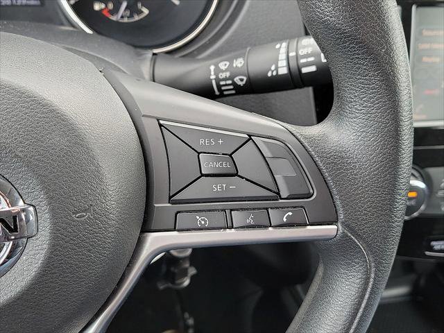 Used 2021 Nissan Rogue Sport S image 18