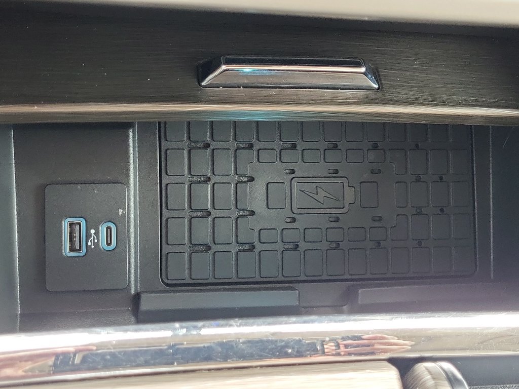 Used 2022 Ford Expedition Limited AWD/4WD image 31