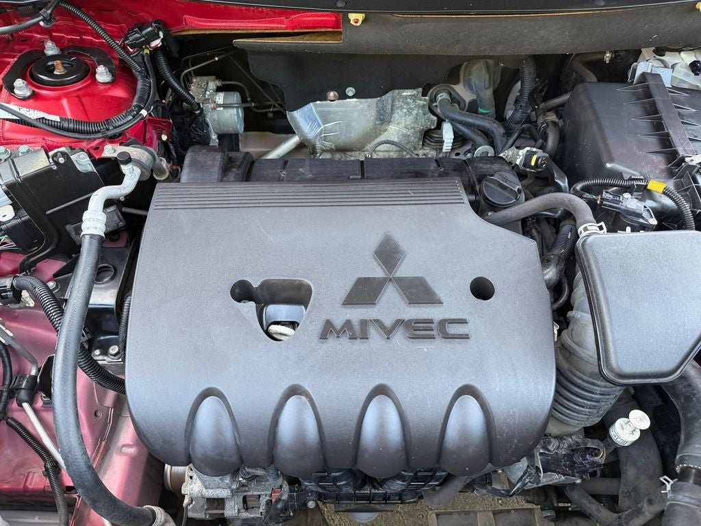 Used 2019 Mitsubishi Outlander SE AWD/4WD image 30