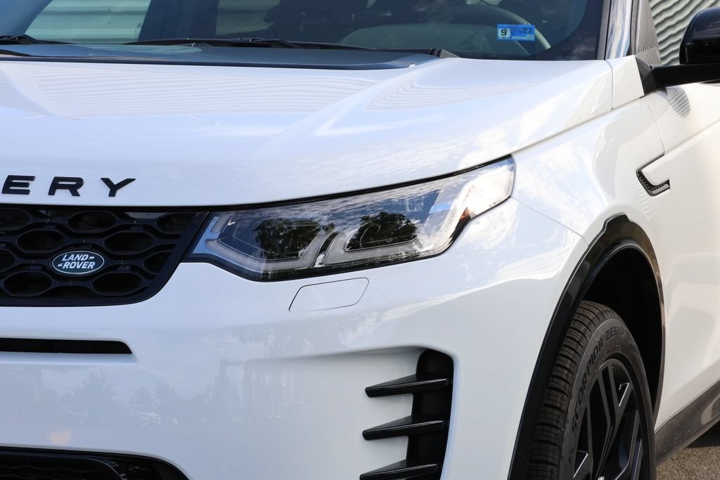 New 2026 Land Rover Discovery Sport Landmark AWD/4WD image 6