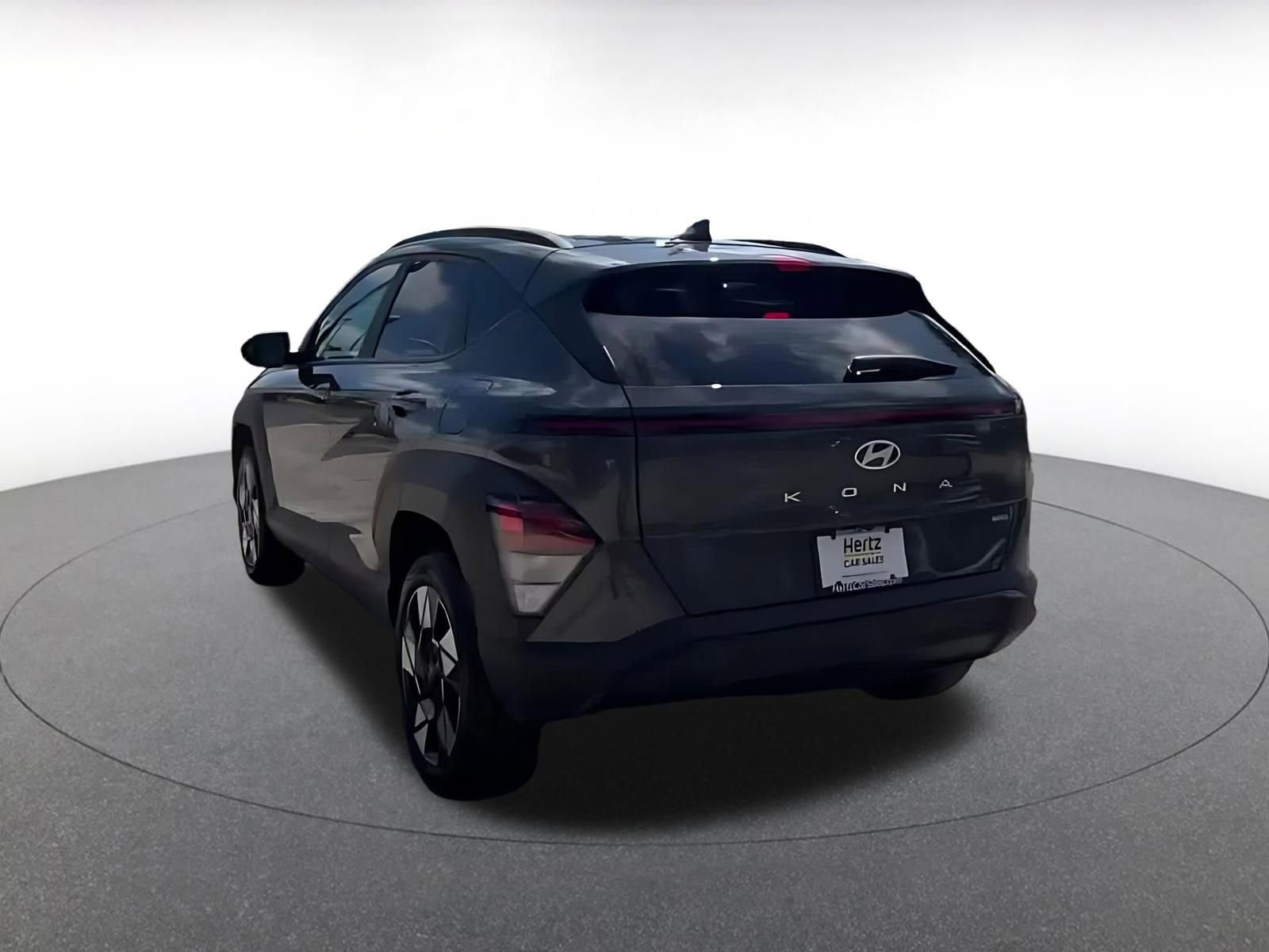 Used 2025 Hyundai Kona SEL image 11