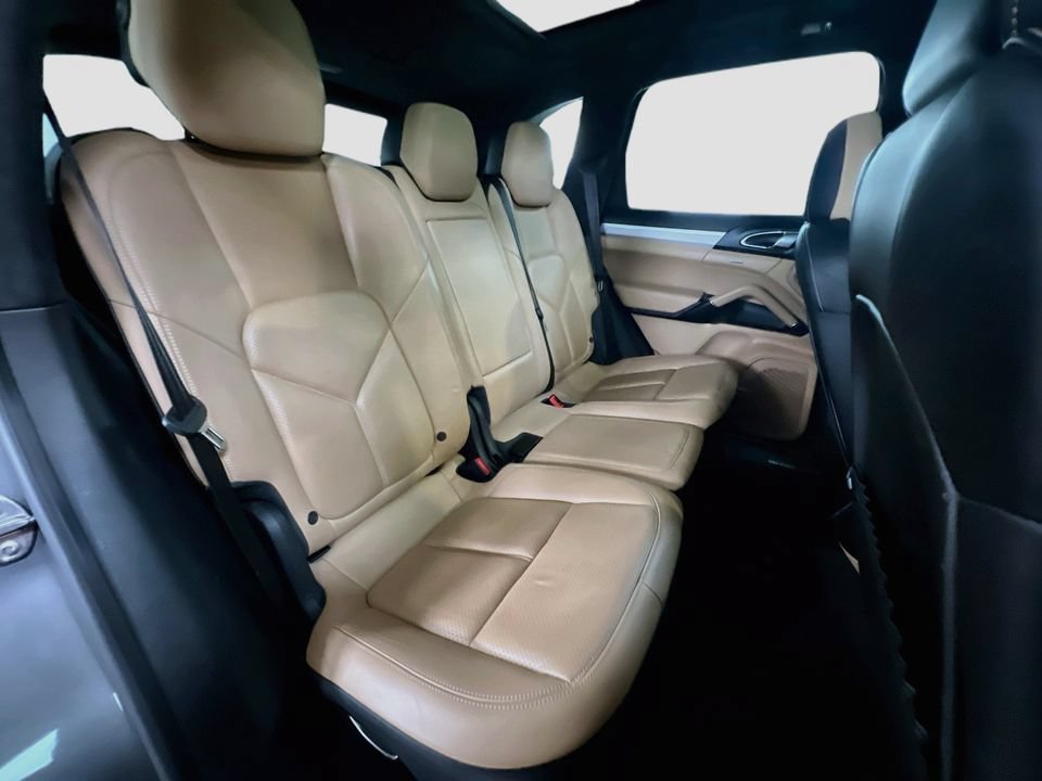 Used 2014 Porsche Cayenne GTS AWD/4WD image 29