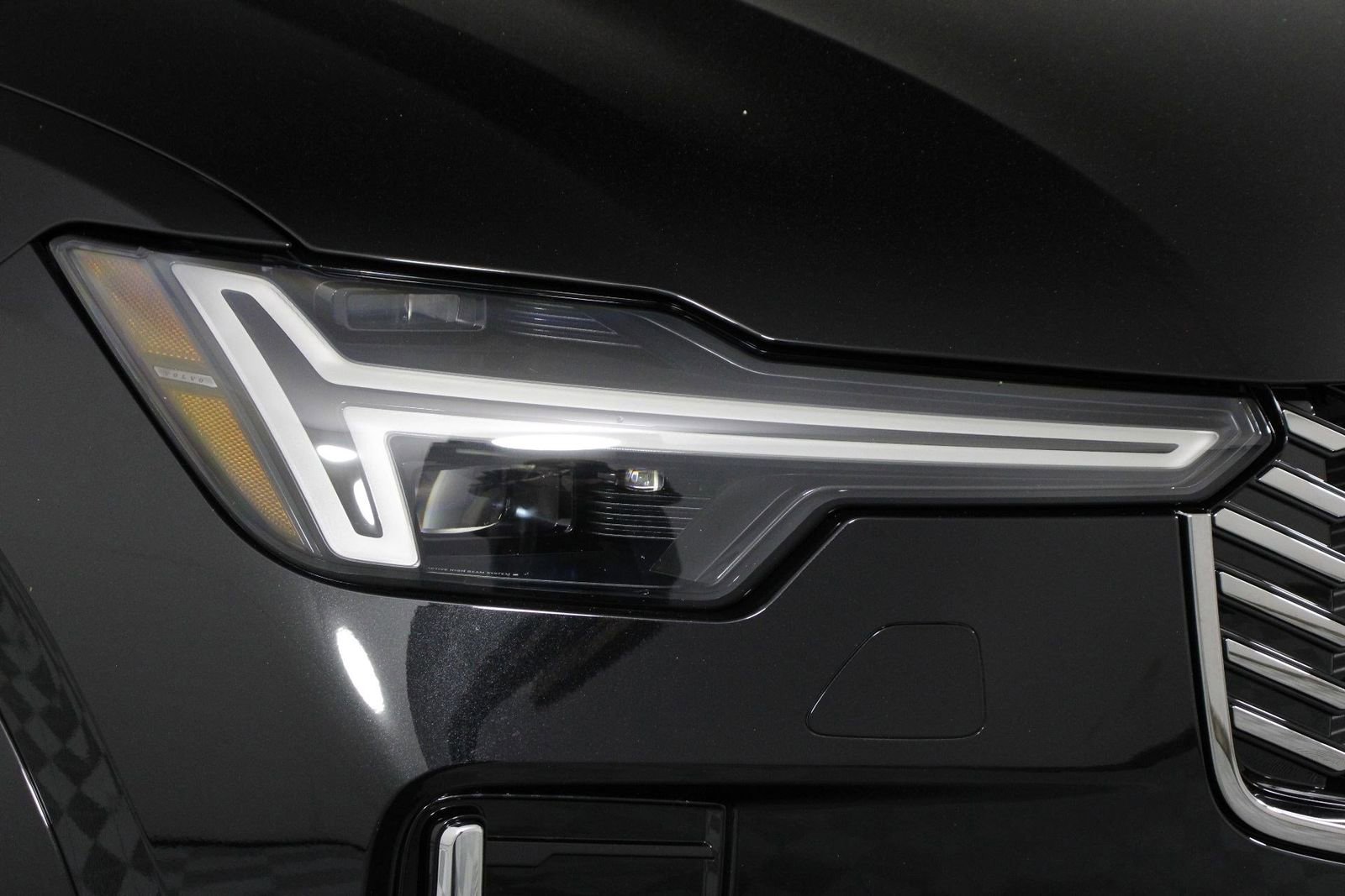 New 2026 Volvo XC90 B5 Core image 14