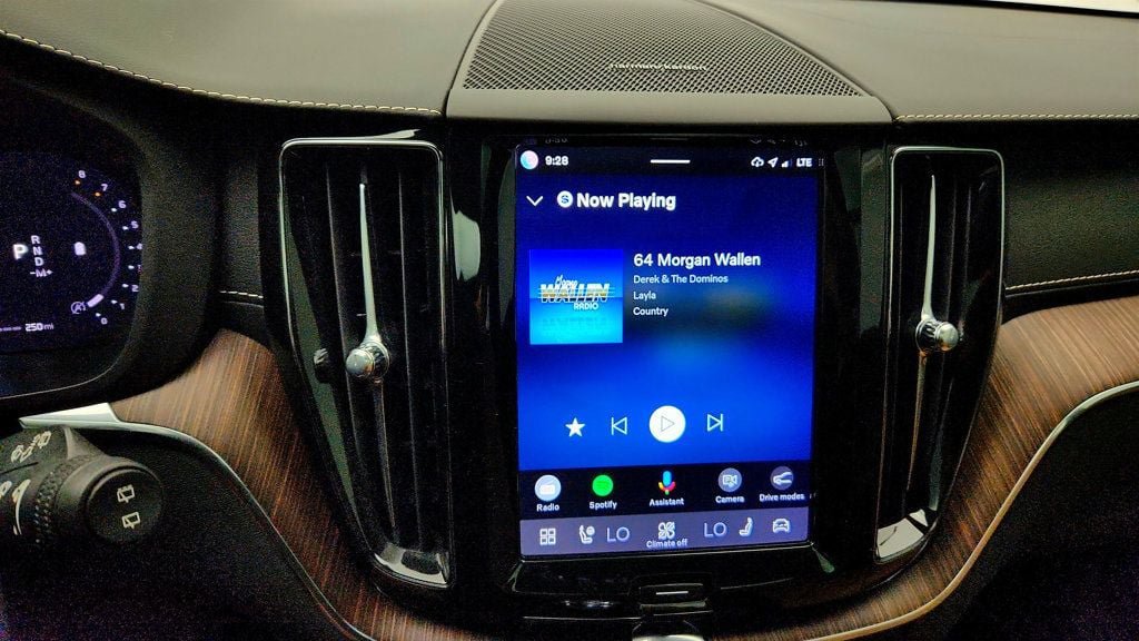 Used 2022 Volvo XC60 B5 Inscription w/ Advanced Package FWD image 18