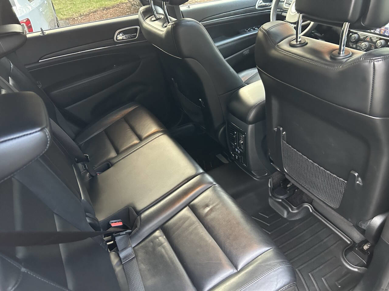 Used 2019 Jeep Grand Cherokee Limited AWD/4WD image 30