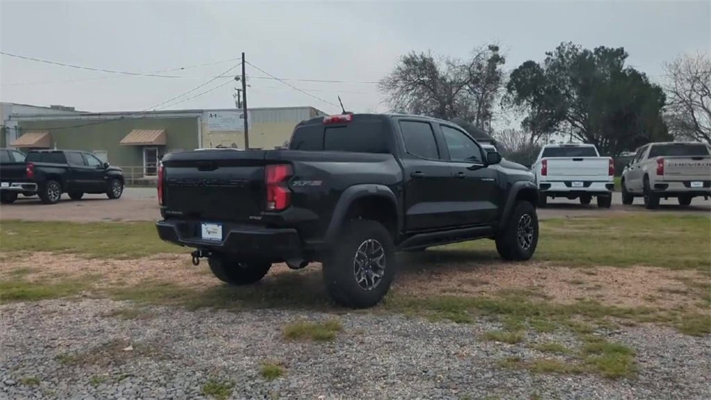 Used 2024 Chevrolet Colorado ZR2 w/ Technology Package image 8